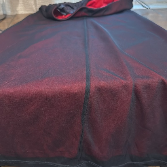 Beautiful beaded strapless dress - Picture 8 of 9